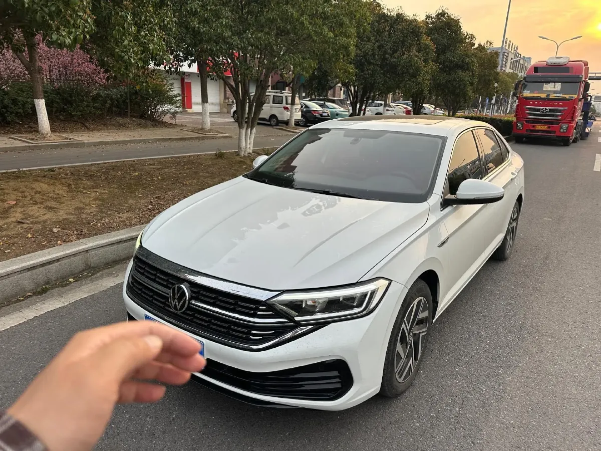 2023 Volkswagen Sagitar 1.4T 150HP L4 7DCT,autocango,china used car exporter,china ev exporter,chinese used car exporter,chinese used ev exporter