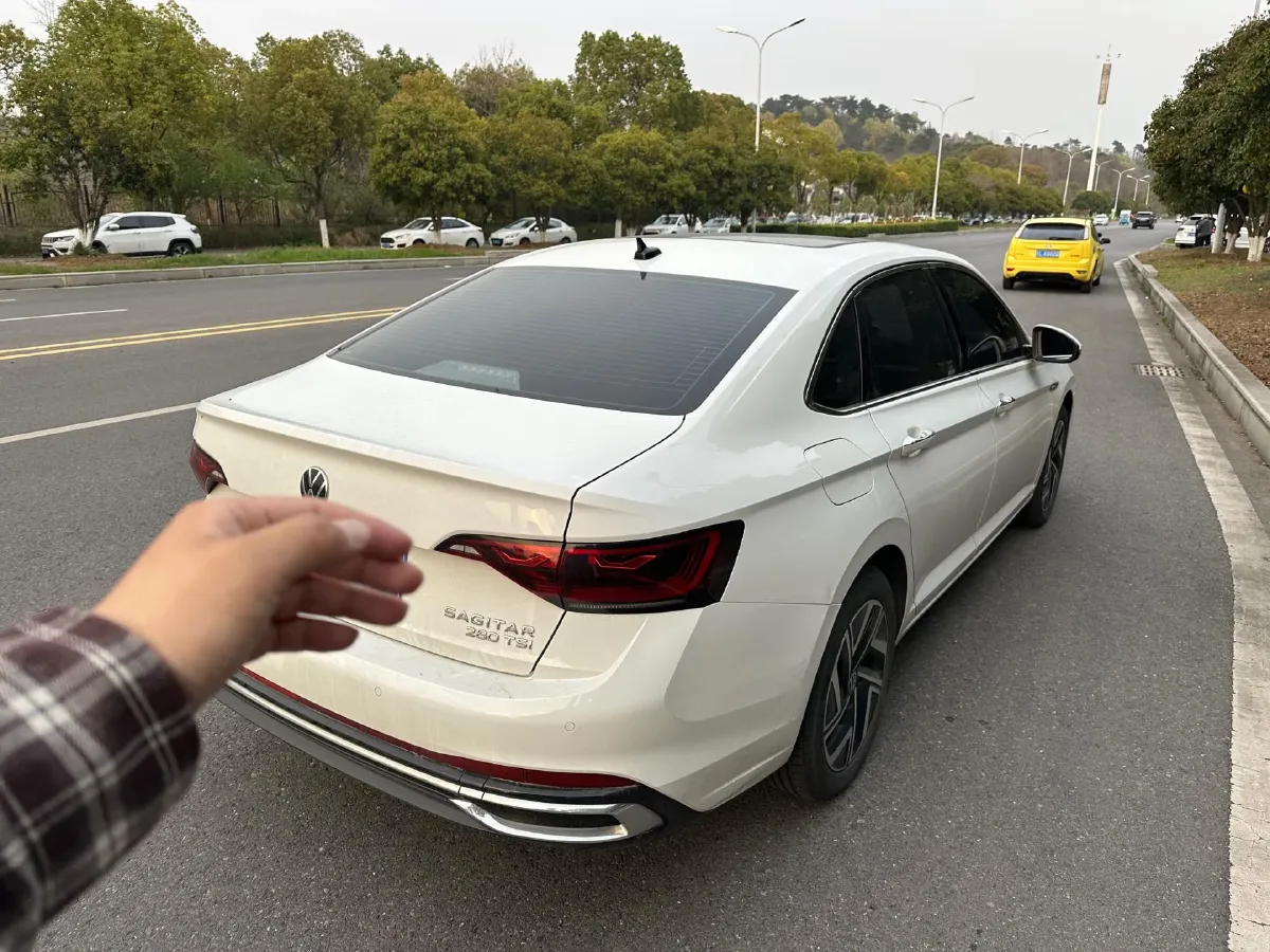 2023 Volkswagen Sagitar 1.4T 150HP L4 7DCT,autocango,china used car exporter,china ev exporter,chinese used car exporter,chinese used ev exporter