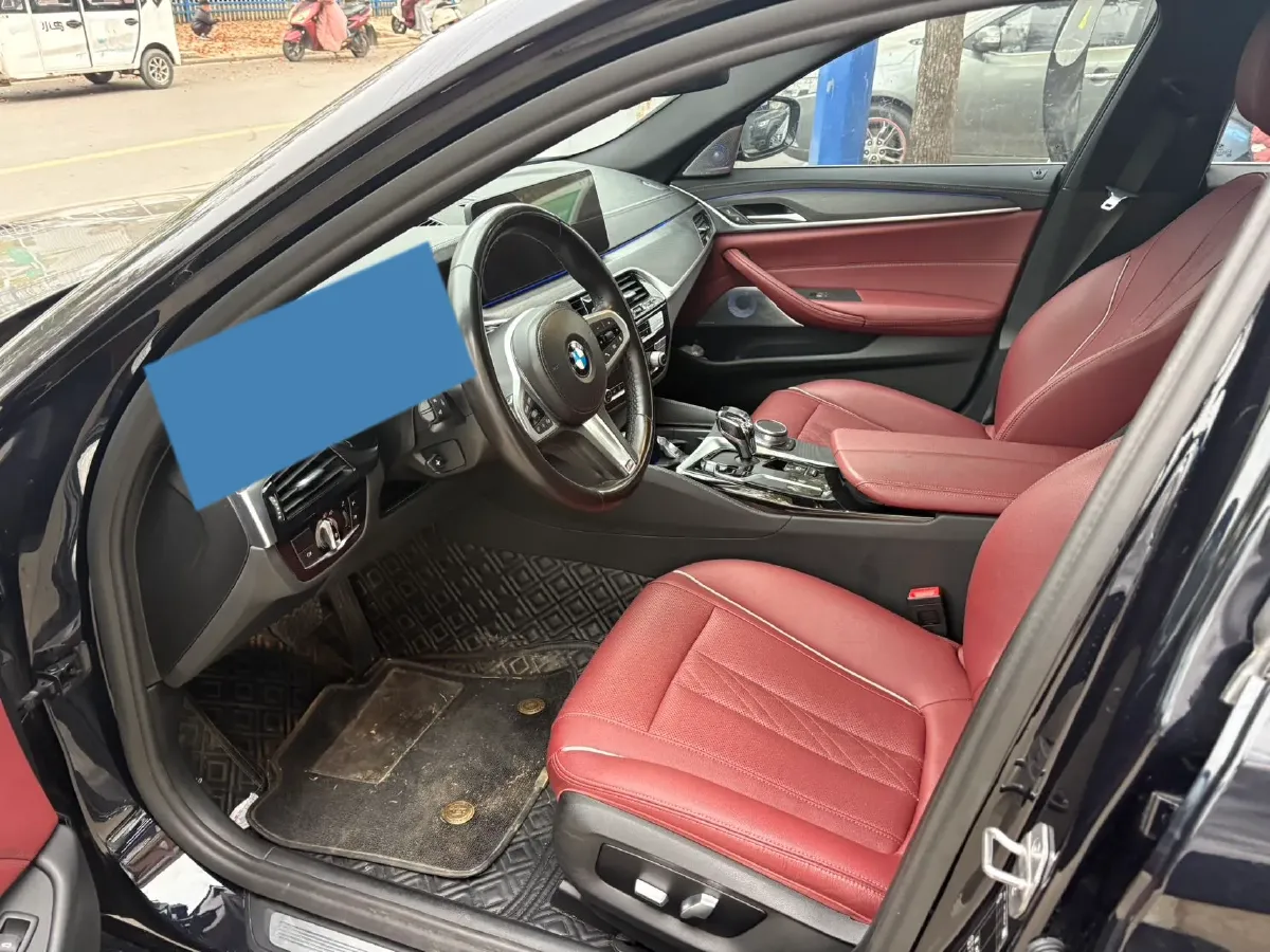 2022 BMW 5 Series 2.0T 252HP L4 8AT,autocango,china used car exporter,china ev exporter,chinese used car exporter,chinese used ev exporter