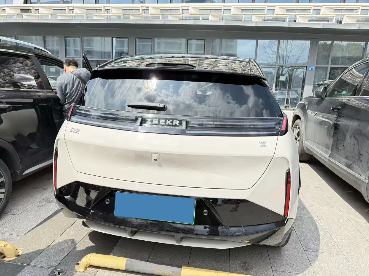 2025 Zeekr X BEV 66KWH,autocango,china used car exporter,china ev exporter,chinese used car exporter,chinese used ev exporter