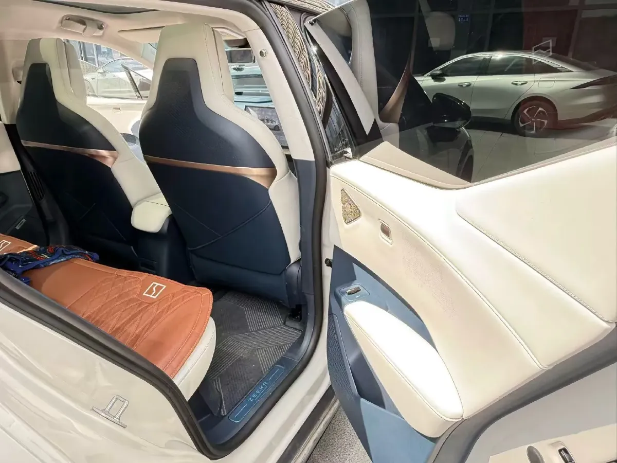 2025 Zeekr X BEV 66KWH,autocango,china used car exporter,china ev exporter,chinese used car exporter,chinese used ev exporter