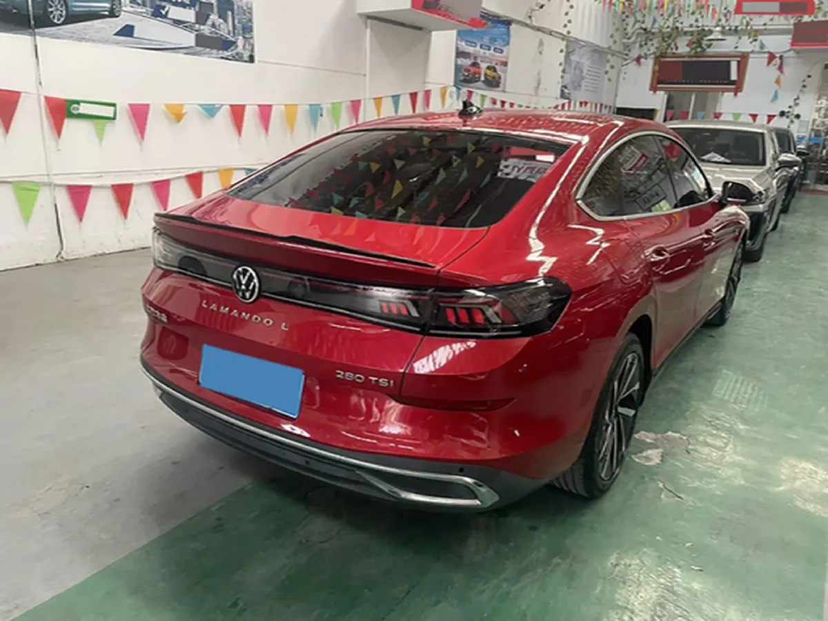 2022 Skoda Superb 2.0T 186HP L4 7DCT,autocango,china used car exporter,china ev exporter,chinese used car exporter,chinese used ev exporter