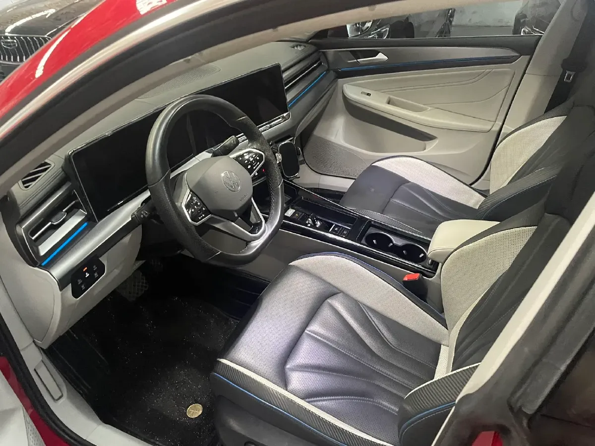 2022 Skoda Superb 2.0T 186HP L4 7DCT,autocango,china used car exporter,china ev exporter,chinese used car exporter,chinese used ev exporter