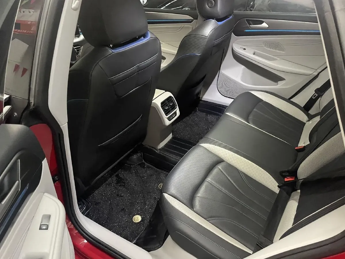 2022 Skoda Superb 2.0T 186HP L4 7DCT,autocango,china used car exporter,china ev exporter,chinese used car exporter,chinese used ev exporter