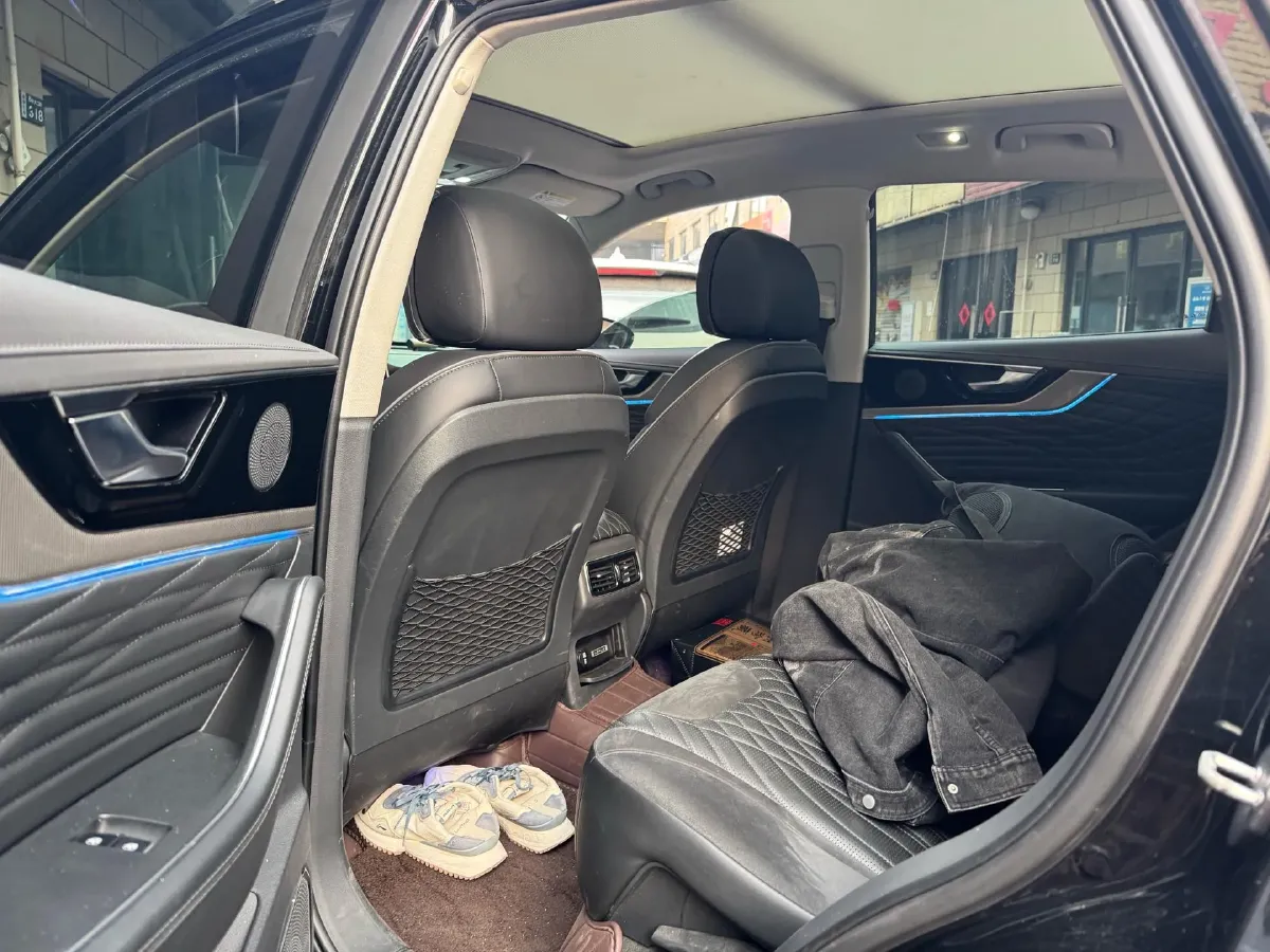 2022 HongQi HS5 2.0T 224HP L4 6AT,autocango,china used car exporter,china ev exporter,chinese used car exporter,chinese used ev exporter