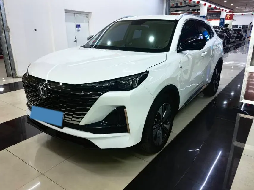 2022 ChangAn UNI-V 1.5T 188HP L4 7DCT,autocango,china used car exporter,china ev exporter,chinese used car exporter,chinese used ev exporter