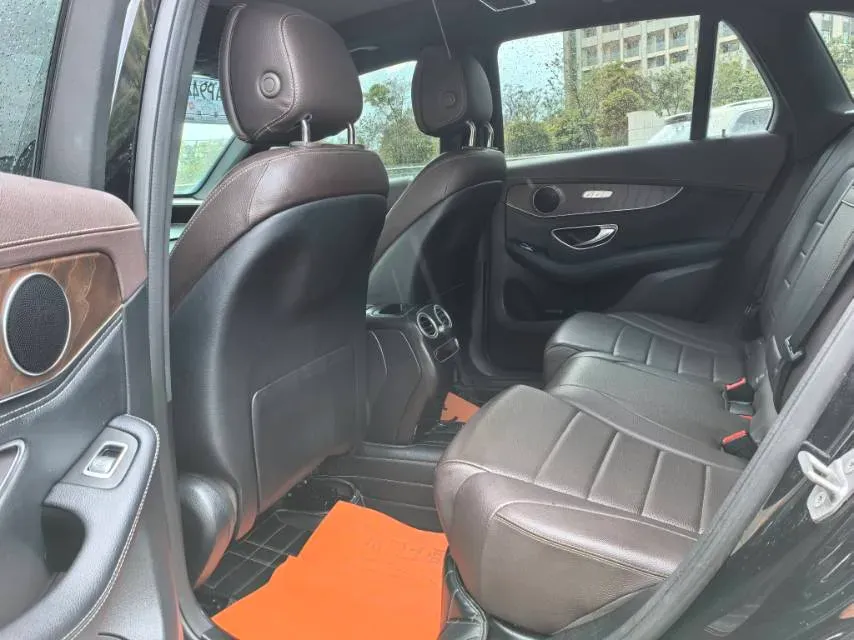 2020 Mercedes-Benz GLC Class 2.0T 197HP L4 9AT,autocango,china used car exporter,china ev exporter,chinese used car exporter,chinese used ev exporter