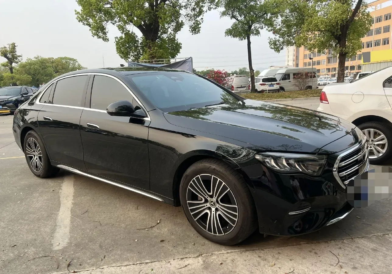 2025 Mercedes-Benz E Class 2.0T 204HP L4 9AT,autocango,china used car exporter,china ev exporter,chinese used car exporter,chinese used ev exporter