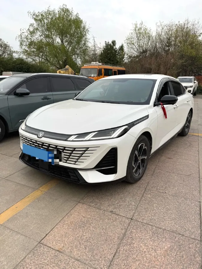 2026 ChangAn Eado 1.5T 192HP L4 7DCT,autocango,china used car exporter,china ev exporter,chinese used car exporter,chinese used ev exporter