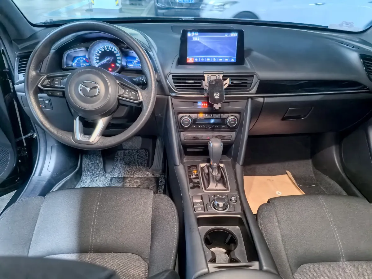 2021 Mazda CX-4 2.0L 158HP L4 6AT,autocango,china used car exporter,china ev exporter,chinese used car exporter,chinese used ev exporter