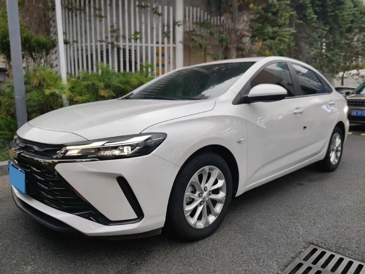 2024 Chevrolet Monza 1.5L 113HP L4 6DCT,autocango,china used car exporter,china ev exporter,chinese used car exporter,chinese used ev exporter