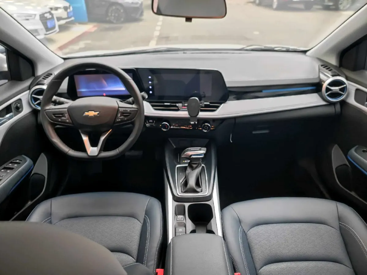 2024 Chevrolet Monza 1.5L 113HP L4 6DCT,autocango,china used car exporter,china ev exporter,chinese used car exporter,chinese used ev exporter