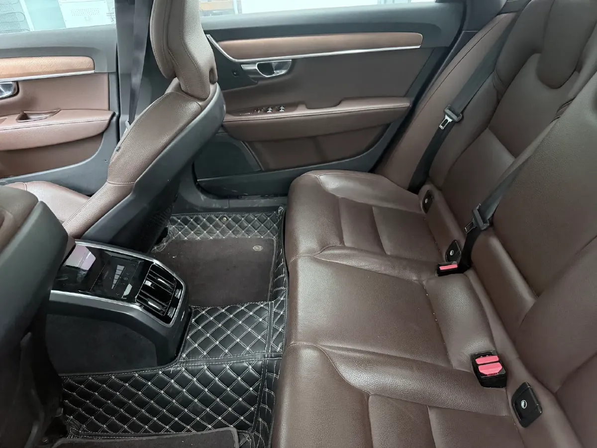 2019 Mercedes-Benz E Class 1.5T 184HP L4 9AT,autocango,china used car exporter,china ev exporter,chinese used car exporter,chinese used ev exporter