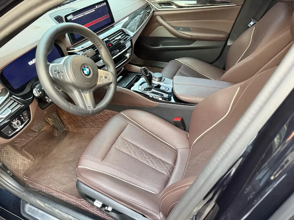 2022 BMW 5 Series 2.0T 184HP L4 8AT,autocango,china used car exporter,china ev exporter,chinese used car exporter,chinese used ev exporter