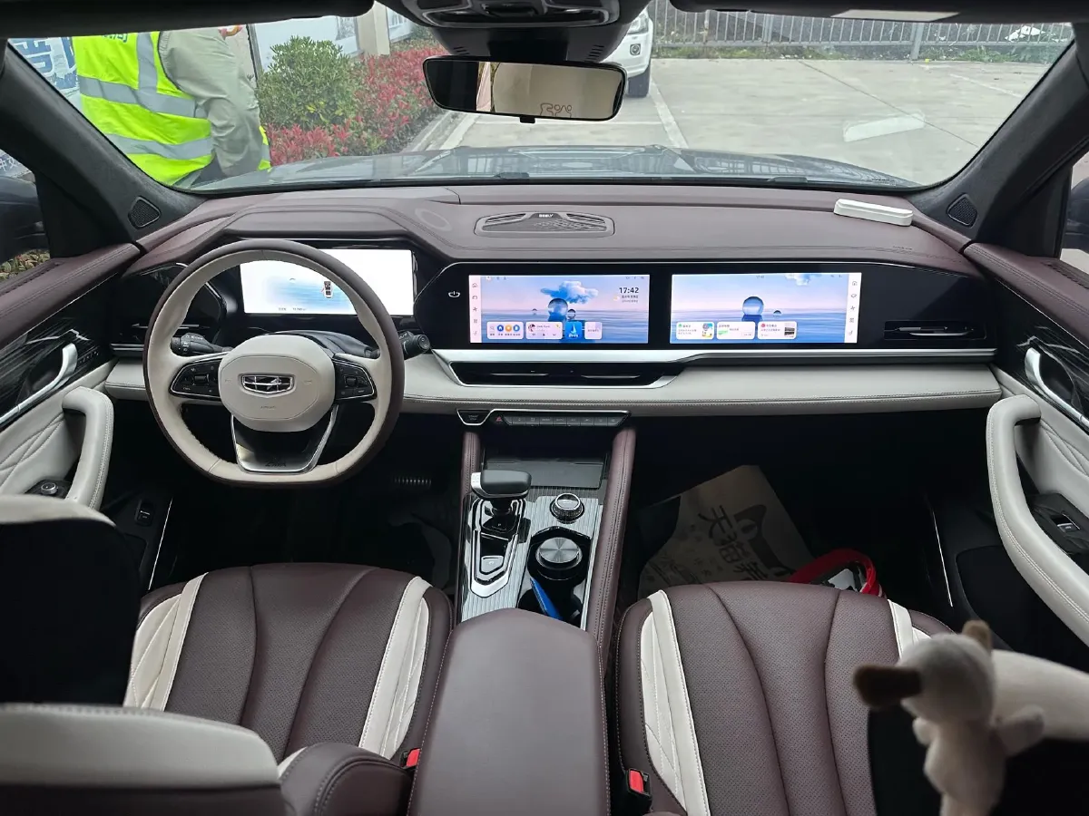 2024 Geely Monjaro 2.0T 238HP L4 8AT,autocango,china used car exporter,china ev exporter,chinese used car exporter,chinese used ev exporter