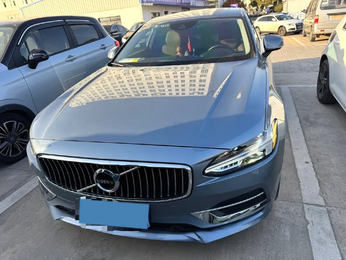 2019 Infiniti Q70 2.0T 211HP L4 7AT,autocango,china used car exporter,china ev exporter,chinese used car exporter,chinese used ev exporter