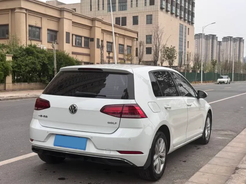 2018 Volkswagen Golf 1.6L 110HP L4 6AT,autocango,china used car exporter,china ev exporter,chinese used car exporter,chinese used ev exporter