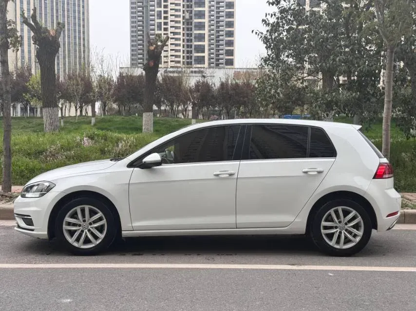 2018 Volkswagen Golf 1.6L 110HP L4 6AT,autocango,china used car exporter,china ev exporter,chinese used car exporter,chinese used ev exporter