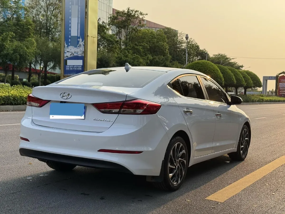 2020 Hyundai Elantra 1.5L 115HP L4 CVT,autocango,china used car exporter,china ev exporter,chinese used car exporter,chinese used ev exporter
