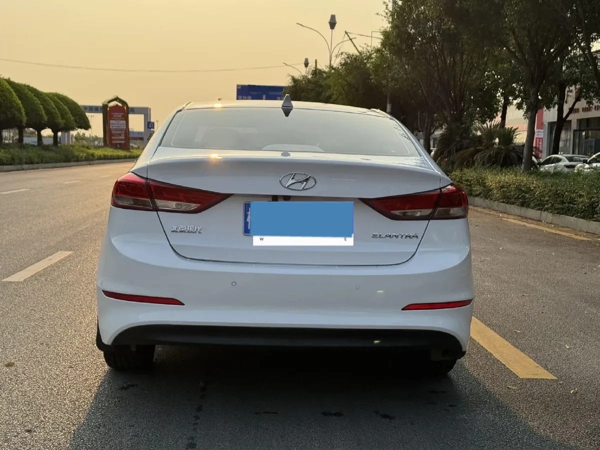 2020 Hyundai Elantra 1.5L 115HP L4 CVT,autocango,china used car exporter,china ev exporter,chinese used car exporter,chinese used ev exporter