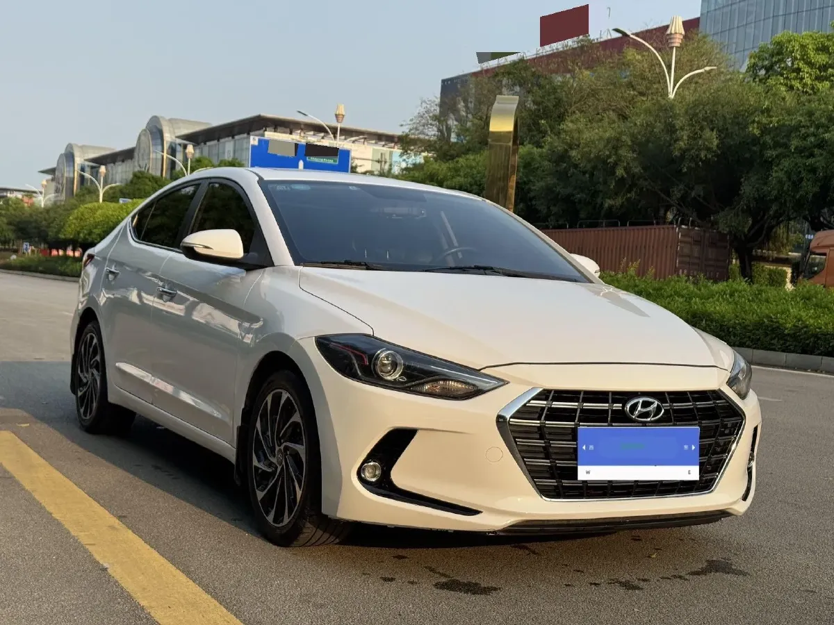 2020 Hyundai Elantra 1.5L 115HP L4 CVT,autocango,china used car exporter,china ev exporter,chinese used car exporter,chinese used ev exporter