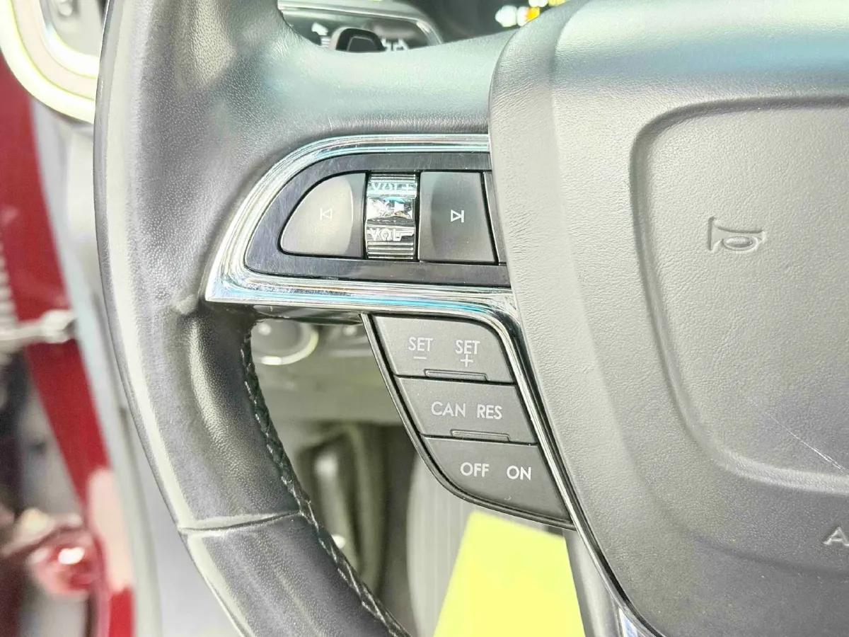 2018 Lincoln Continental 2.0T 261HP L4 6AT,autocango,china used car exporter,china ev exporter,chinese used car exporter,chinese used ev exporter