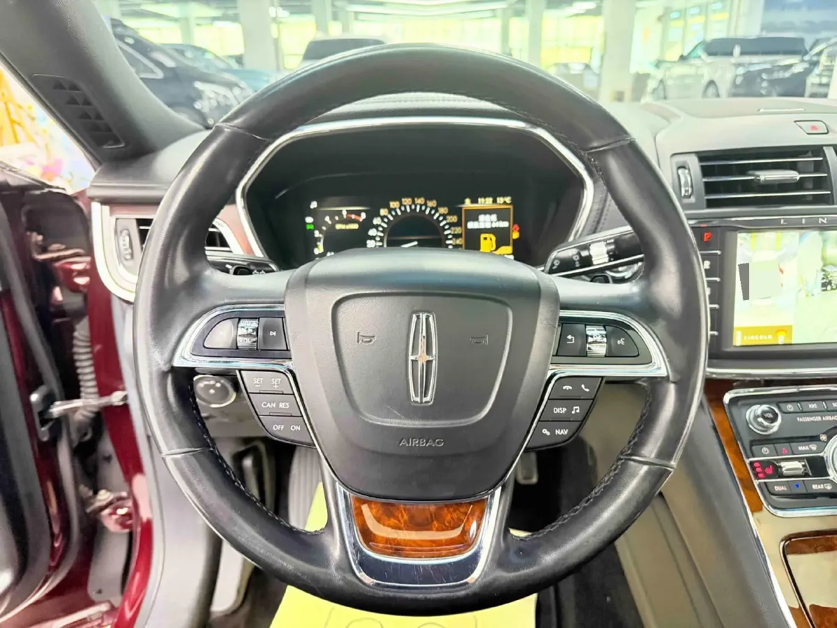 2018 Lincoln Continental 2.0T 261HP L4 6AT,autocango,china used car exporter,china ev exporter,chinese used car exporter,chinese used ev exporter