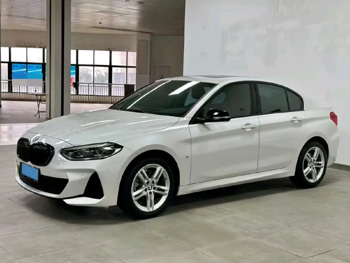 2021 BMW 1 Series 1.5T 140HP L3 7DCT,autocango,china used car exporter,china ev exporter,chinese used car exporter,chinese used ev exporter