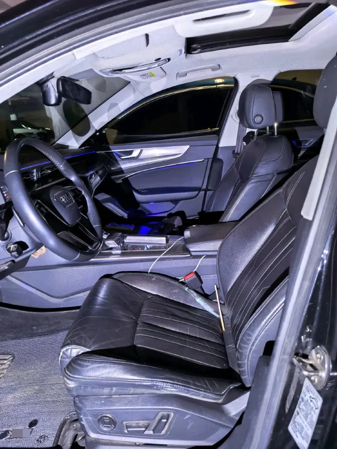 2020 Audi A6L 2.0T 190HP L4 7DCT,autocango,china used car exporter,china ev exporter,chinese used car exporter,chinese used ev exporter