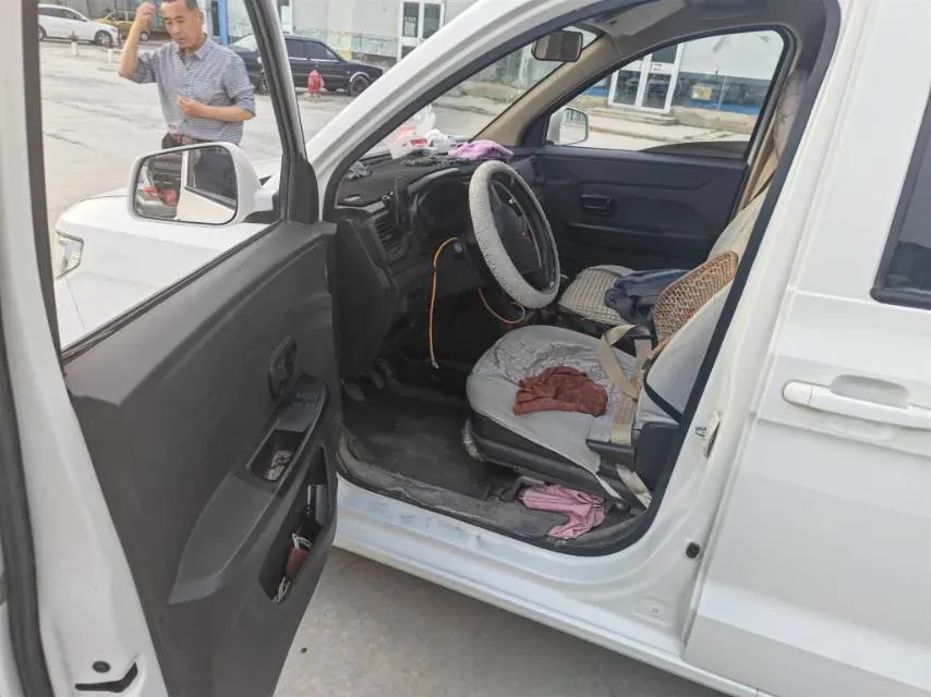 2022 JinBei Little Sea Lion X30 1.5L 102HP L4 5MT,autocango,china used car exporter,china ev exporter,chinese used car exporter,chinese used ev exporter