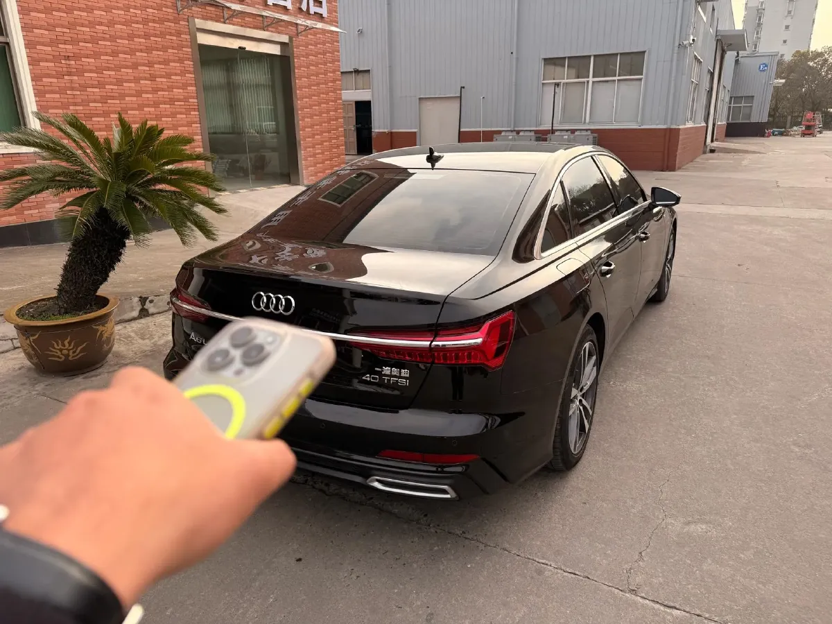 2021 Audi A6L 2.0T 190HP L4 7DCT,autocango,china used car exporter,china ev exporter,chinese used car exporter,chinese used ev exporter