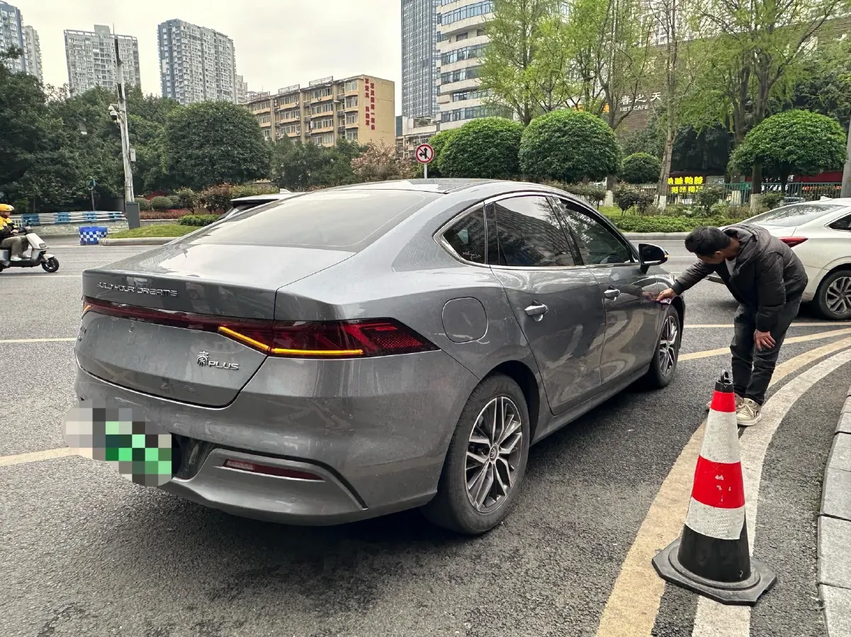 2021 Haval F7 1.5T 169HP L4 7DCT,autocango,china used car exporter,china ev exporter,chinese used car exporter,chinese used ev exporter