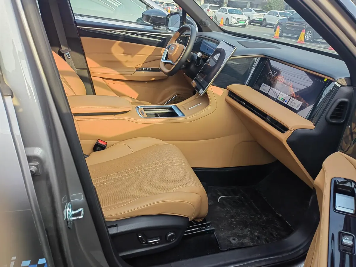 2025 Geely Galaxy L7 1.5L 112HP L4 1DHT PHEV 18.4KWH,autocango,china used car exporter,china ev exporter,chinese used car exporter,chinese used ev exporter