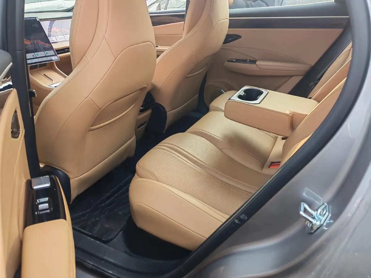 2025 Geely Galaxy L7 1.5L 112HP L4 1DHT PHEV 18.4KWH,autocango,china used car exporter,china ev exporter,chinese used car exporter,chinese used ev exporter