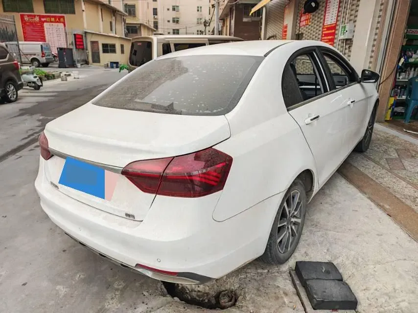 2020 Geely Emgrand 1.5L 109HP L4 5MT,autocango,china used car exporter,china ev exporter,chinese used car exporter,chinese used ev exporter