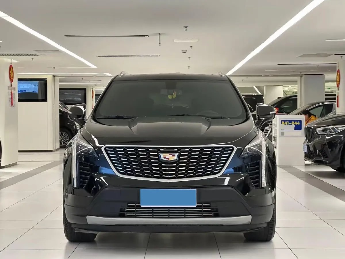 2020 Cadillac XT4 2.0T 237HP L4 9AT,autocango,china used car exporter,china ev exporter,chinese used car exporter,chinese used ev exporter