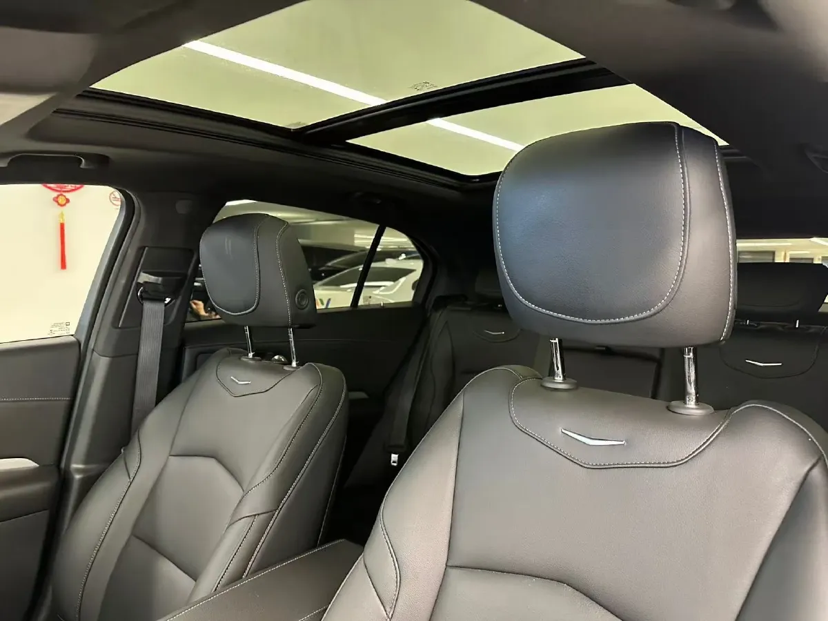 2020 Cadillac XT4 2.0T 237HP L4 9AT,autocango,china used car exporter,china ev exporter,chinese used car exporter,chinese used ev exporter