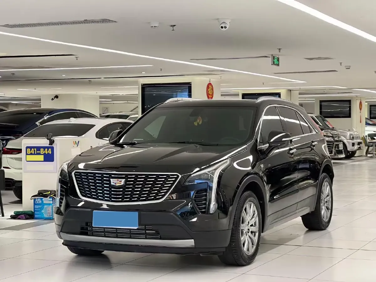 2020 Cadillac XT4 2.0T 237HP L4 9AT,autocango,china used car exporter,china ev exporter,chinese used car exporter,chinese used ev exporter