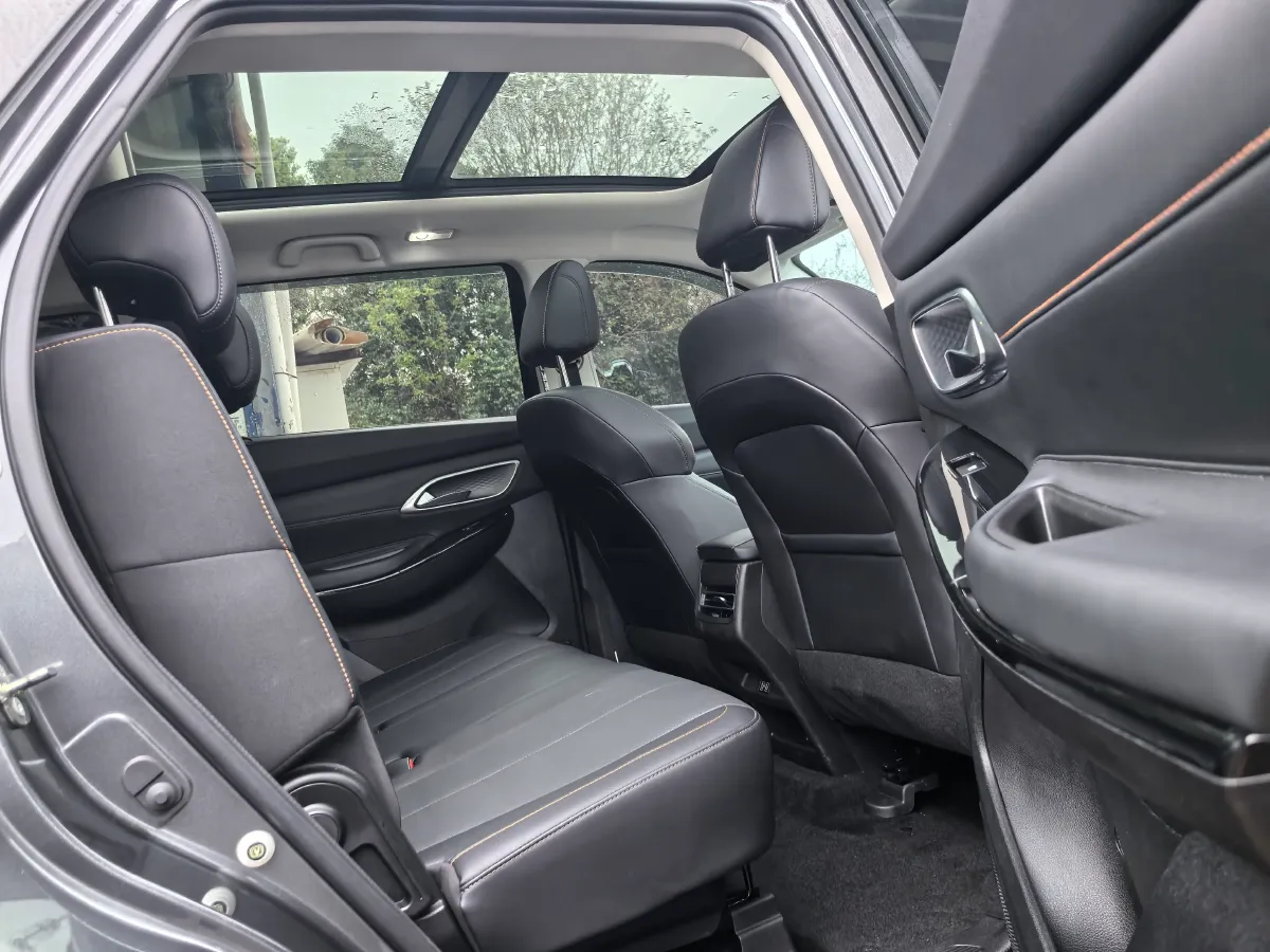 2024 ChangAn X7 PLUS 1.5T 188HP L4 7DCT,autocango,china used car exporter,china ev exporter,chinese used car exporter,chinese used ev exporter