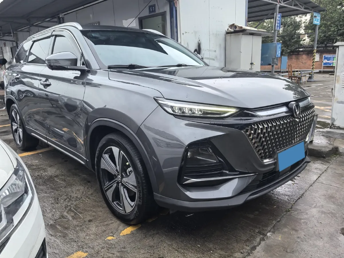 2024 ChangAn X7 PLUS 1.5T 188HP L4 7DCT,autocango,china used car exporter,china ev exporter,chinese used car exporter,chinese used ev exporter