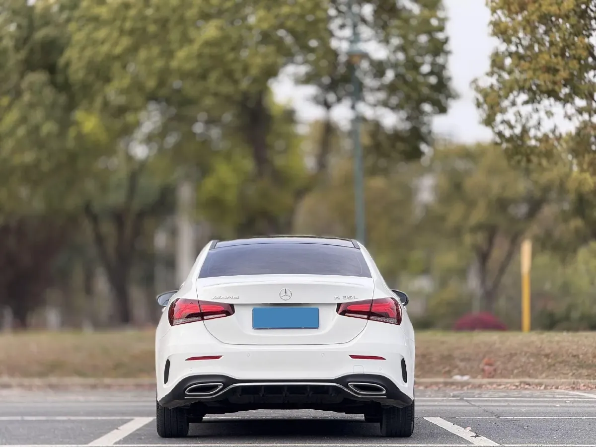 2021 Mercedes-Benz A Class 1.3T 163HP L4 7DCT,autocango,china used car exporter,china ev exporter,chinese used car exporter,chinese used ev exporter