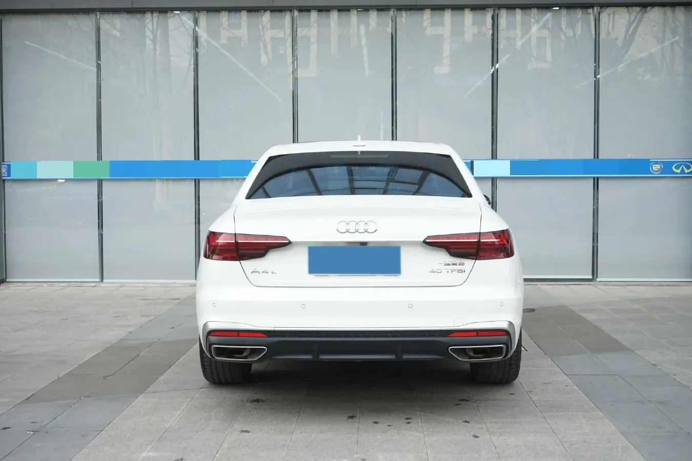 2022 Audi A4L 2.0T 190HP L4 7DCT,autocango,china used car exporter,china ev exporter,chinese used car exporter,chinese used ev exporter