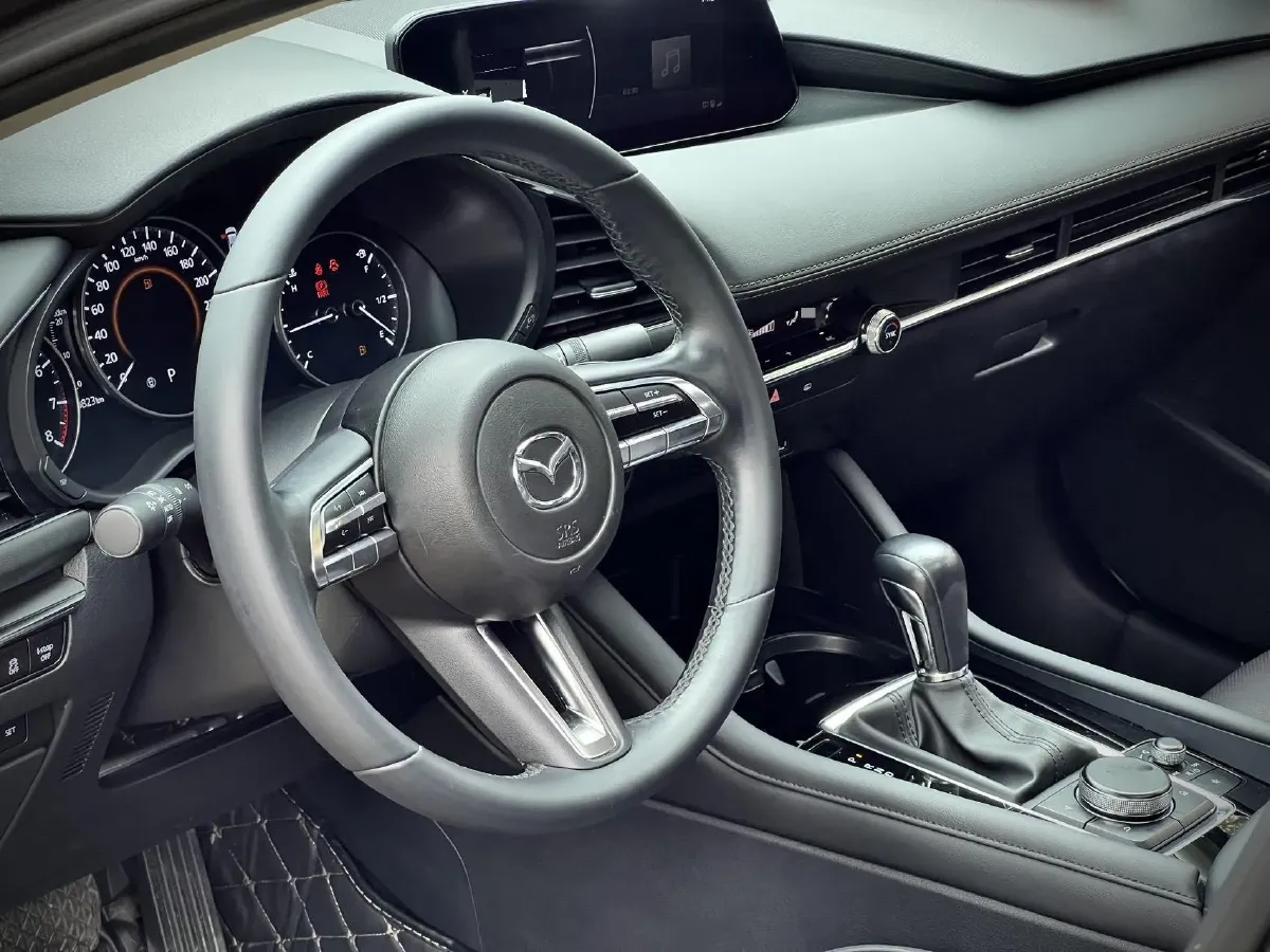 2021 Mazda 3 Axela 2.0L 158HP L4 6AT,autocango,china used car exporter,china ev exporter,chinese used car exporter,chinese used ev exporter