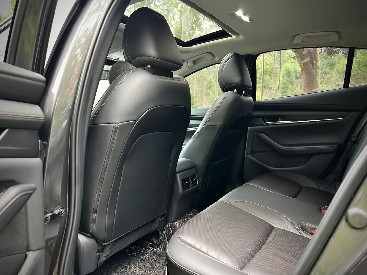 2021 Mazda 3 Axela 2.0L 158HP L4 6AT,autocango,china used car exporter,china ev exporter,chinese used car exporter,chinese used ev exporter