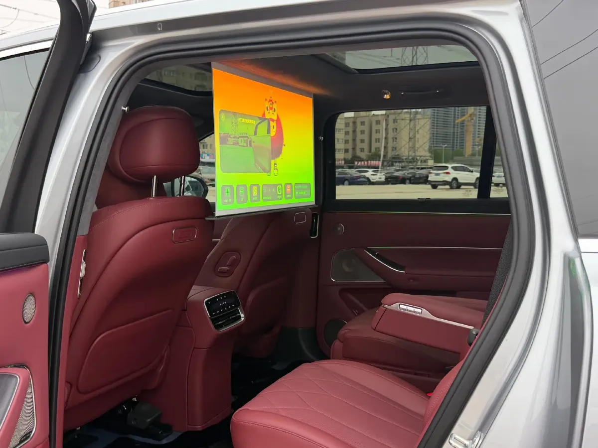 2025 AITO AITO M8 REEV 160HP REEV 53.4KWH,autocango,china used car exporter,china ev exporter,chinese used car exporter,chinese used ev exporter