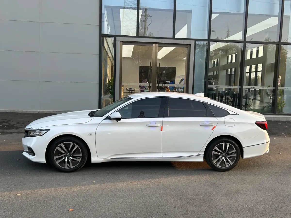 2022 Honda Accord 2.0L 146HP L4 E-CVT Hybrid,autocango,china used car exporter,china ev exporter,chinese used car exporter,chinese used ev exporter