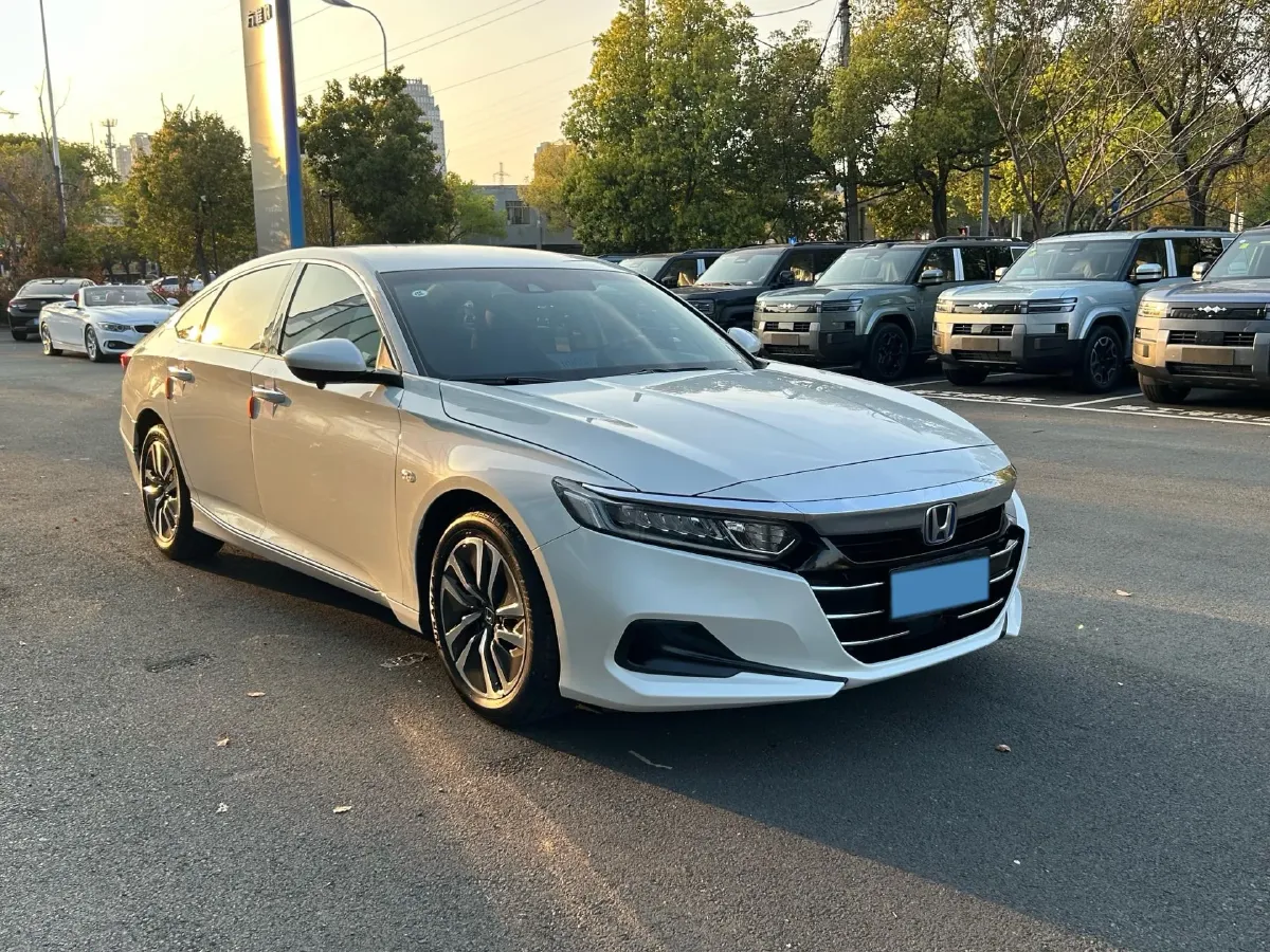 2022 Honda Accord 2.0L 146HP L4 E-CVT Hybrid,autocango,china used car exporter,china ev exporter,chinese used car exporter,chinese used ev exporter