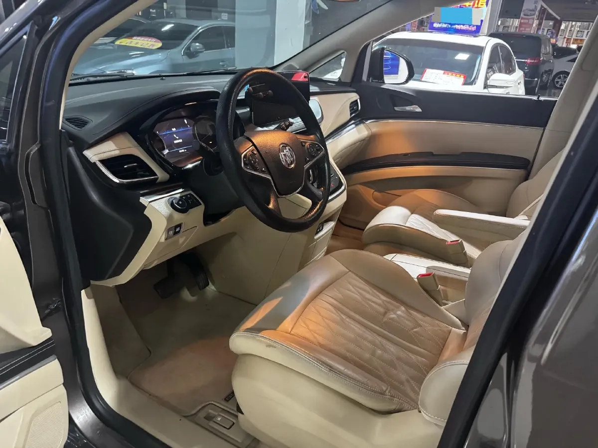 2023 Buick GL8 2.0T 237HP L4 9AT,autocango,china used car exporter,china ev exporter,chinese used car exporter,chinese used ev exporter