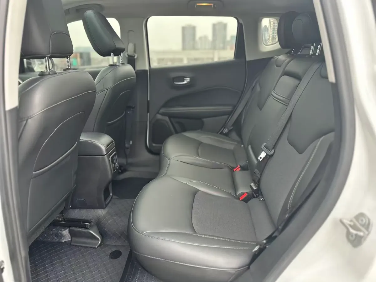 2020 Jeep Compass 1.3T 173HP L4 7DCT,autocango,china used car exporter,china ev exporter,chinese used car exporter,chinese used ev exporter