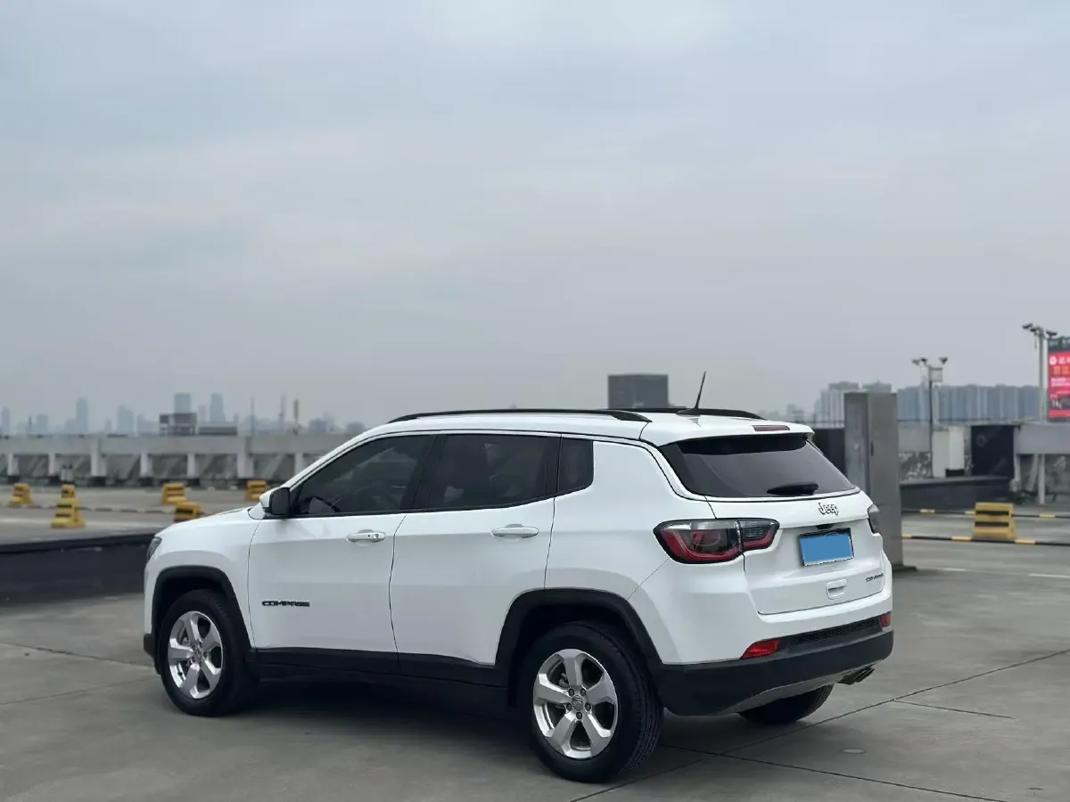 2020 Jeep Compass 1.3T 173HP L4 7DCT,autocango,china used car exporter,china ev exporter,chinese used car exporter,chinese used ev exporter